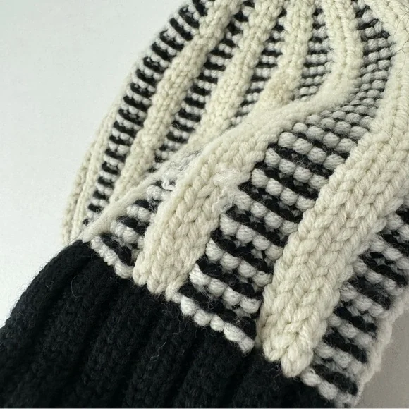 Lululemon Keepin’ It Cozy Torque Wool Hat/Beanie Ivory and Black - Picture 8 of 11